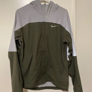 NWT MENS- Nike shieldrunner flash jacket- Small